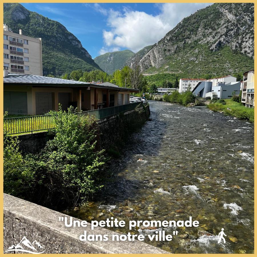 Beau Petit Appartement Au Coeur De L'Ariege. Tarascon-sur-Ariège Exterior foto
